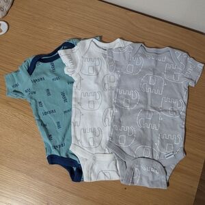 Gender Neutral Bodysuit Bundle